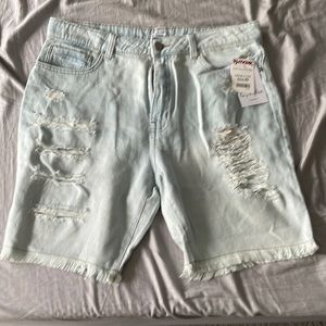 White washed stretchy jean shorts